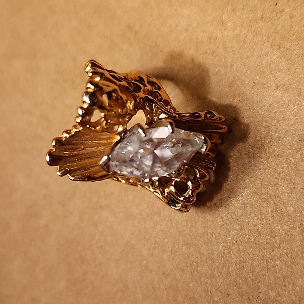 Ring - Picture 5 of 10